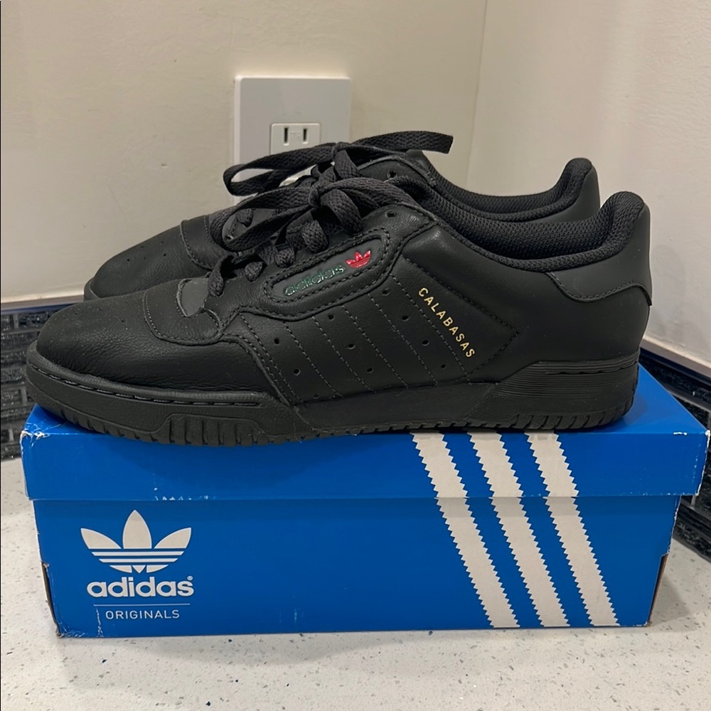 Adidas Calabasas Men's Black Shoes